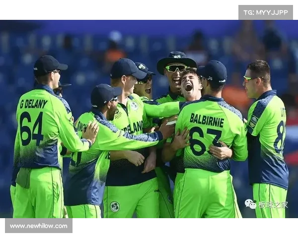 印度板球队轻松战胜澳大利亚成功晋级T20世界杯小组第一